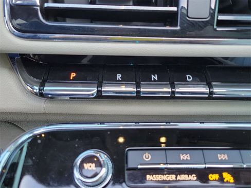 Used 2021 Lincoln Navigator Reserve w/ Luxury Package image 40