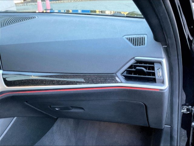 Used 2021 BMW 330i xDrive Sedan w/ Convenience Package AWD/4WD image 21