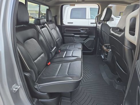 Used 2022 RAM 1500 Laramie AWD/4WD image 16