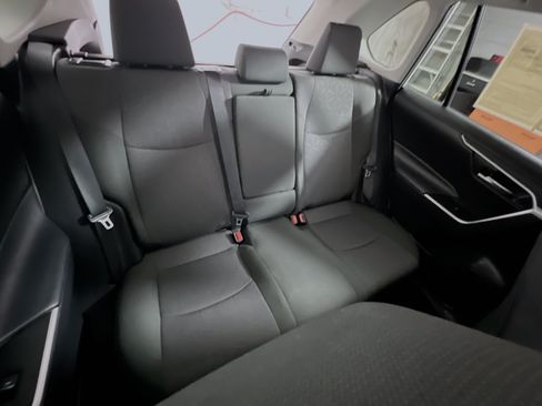 Used 2025 Toyota RAV4 XLE w/ Convenience Package FWD image 33