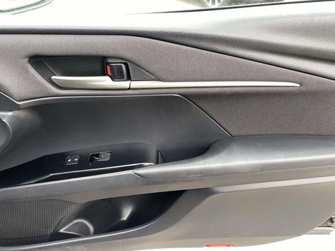 Used 2025 Toyota Camry LE image 45