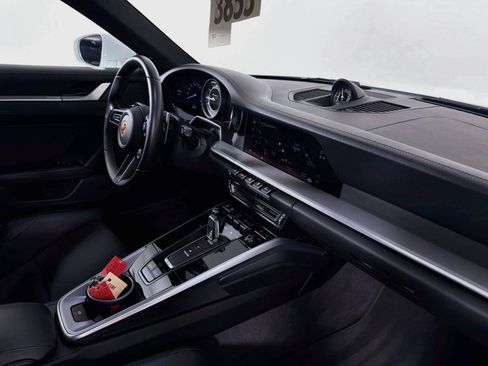 Certified 2025 Porsche 911 Turbo S AWD/4WD image 27