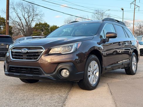 Used 2019 Subaru Outback 2.5i Premium image 7
