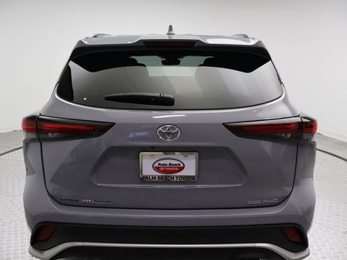 Certified 2025 Toyota Highlander XSE image 10