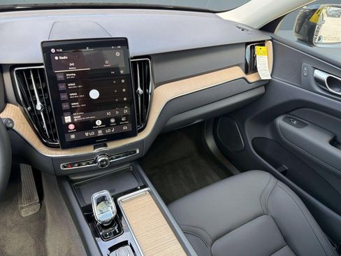 New 2026 Volvo XC60 B5 Core w/ Climate Package AWD/4WD image 27