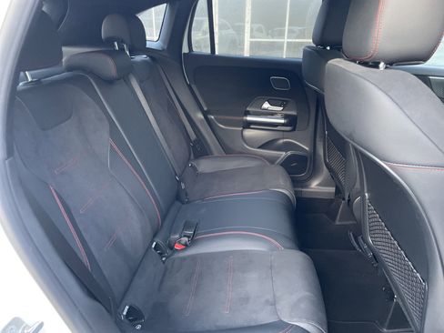 Certified 2025 Mercedes-Benz GLA 250 4MATIC image 44