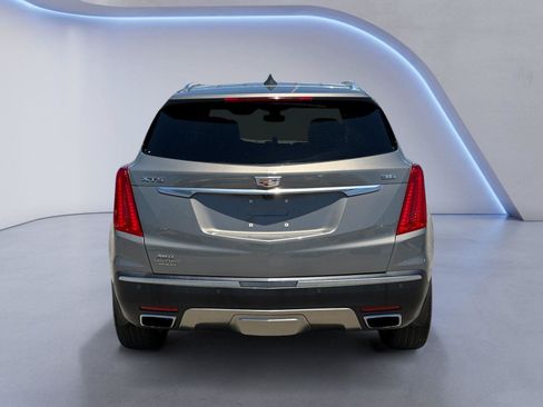 Used 2018 Cadillac XT5 Platinum w/ Driver Assist Package AWD/4WD image 6