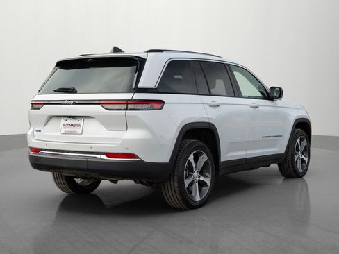 Used 2022 Jeep Grand Cherokee Limited 4xe w/ Luxury Tech Group II image 7