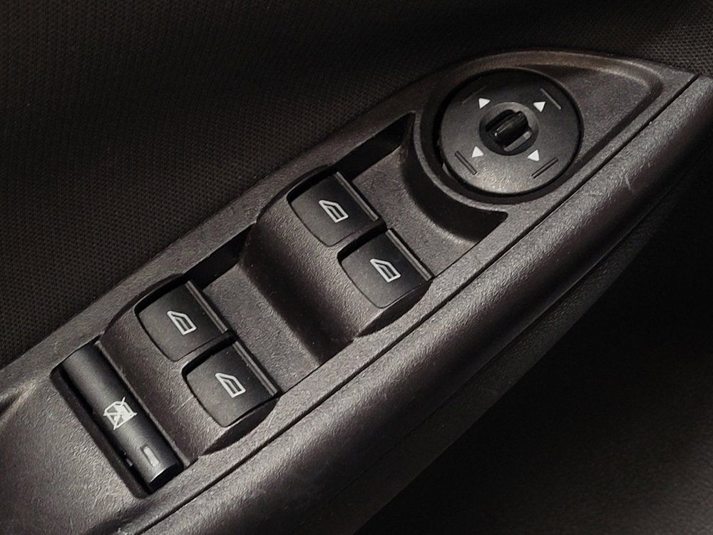 Used 2016 Ford Focus SE FWD image 27