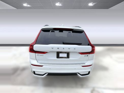 New 2026 Volvo XC60 B5 Plus w/ Protection Package Premier image 10