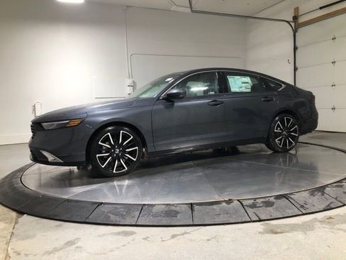 New 2026 Honda Accord Touring image 4