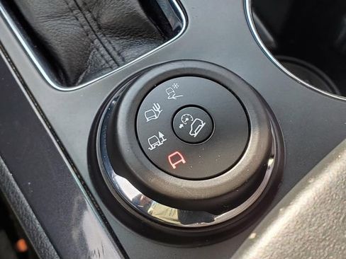 Used 2017 Ford Explorer Platinum image 30