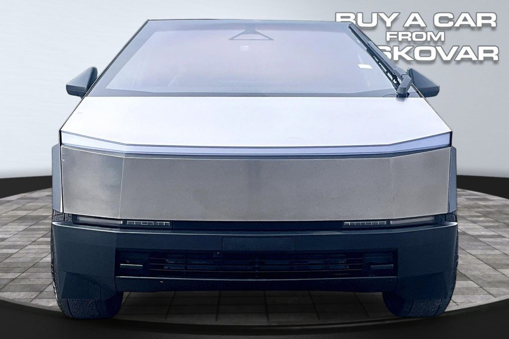 Used 2025 Tesla Cybertruck AWD Crew Cab image 3