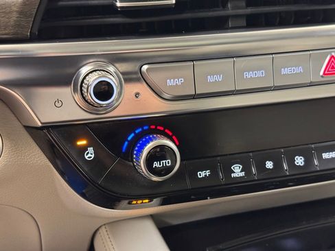 Used 2021 Kia Telluride SX w/ SX Prestige Package image 41