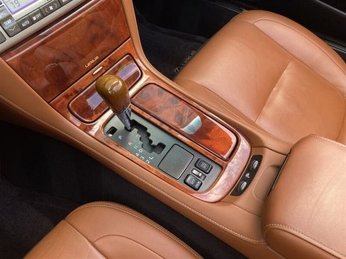 Used 2005 Lexus SC 430 Convertible RWD image 28