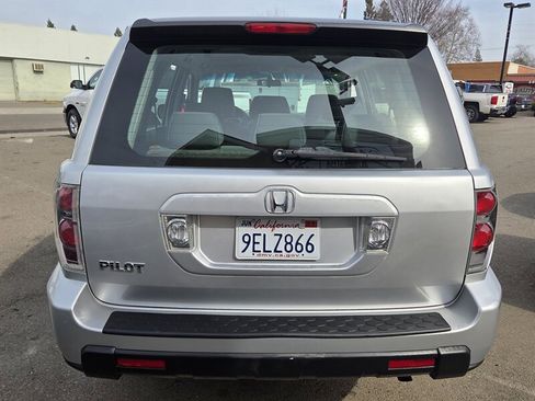 Used 2007 Honda Pilot LX image 4