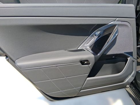 New 2026 BMW 750e xDrive w/ Premium Package image 27