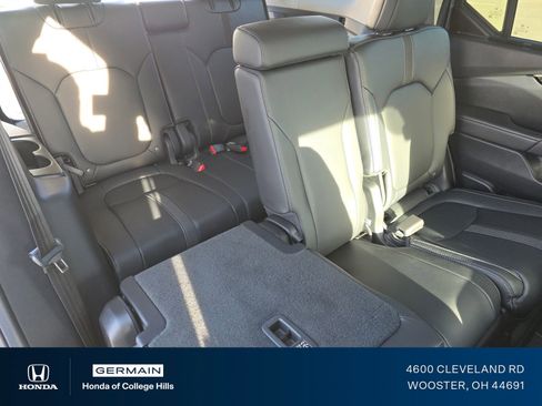 Certified 2025 Honda Pilot Touring image 23