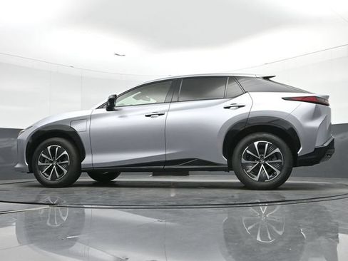 Certified 2024 Lexus RZ 300e Premium w/ Accessory Package (Z1) FWD image 15
