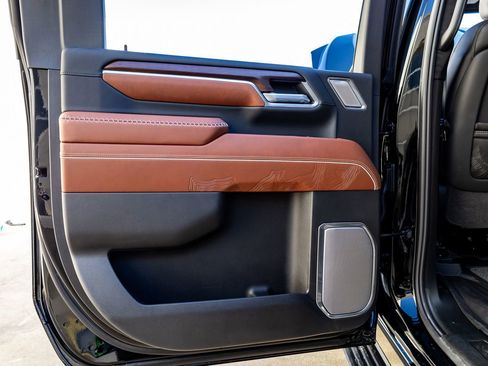 Used 2026 GMC Sierra 3500 Denali Ultimate image 37