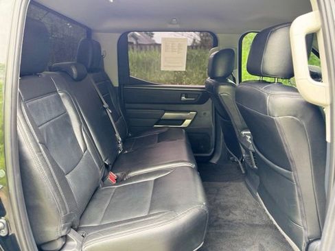 Used 2022 Toyota Tundra SR5 w/ SR5 Convenience Package AWD/4WD image 17