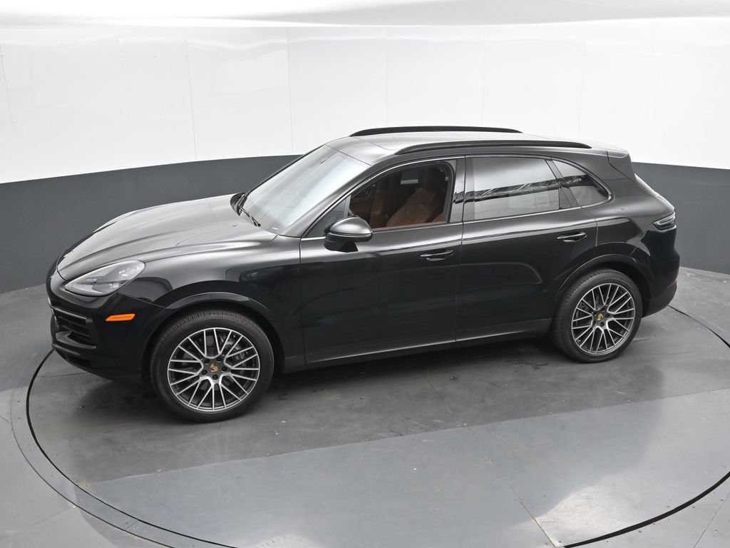Used 2023 Porsche Cayenne AWD/4WD image 38