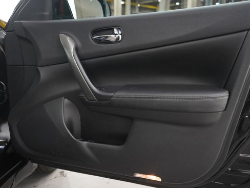 Used 2014 Nissan Maxima 3.5 SV w/ Sport Package FWD image 9