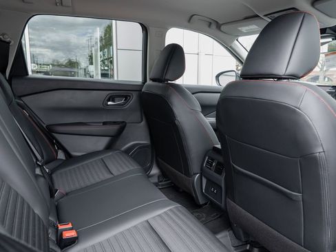 New 2026 Nissan Rogue SV AWD/4WD image 25