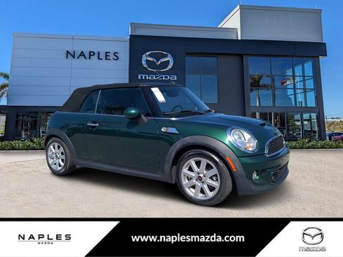 Used 2015 MINI Cooper S image 1
