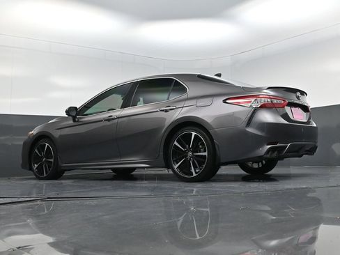 Used 2019 Toyota Camry XSE image 19