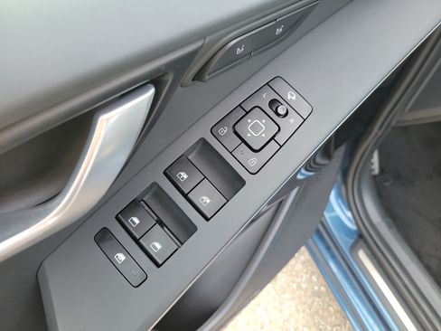Certified 2023 Kia Niro Wave FWD image 20