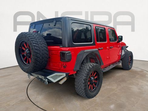 Used 2018 Jeep Wrangler Unlimited Sport image 10