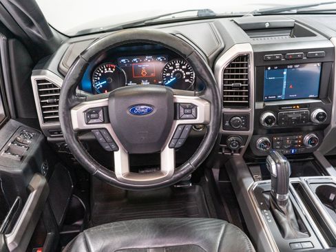 Used 2019 Ford F150 Platinum w/ Equipment Group 701A Luxury AWD/4WD image 14
