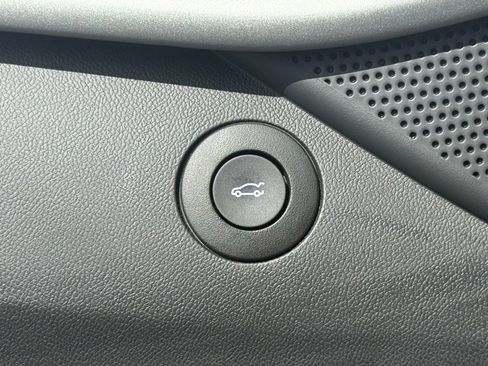 Used 2023 Chevrolet Camaro SS image 20