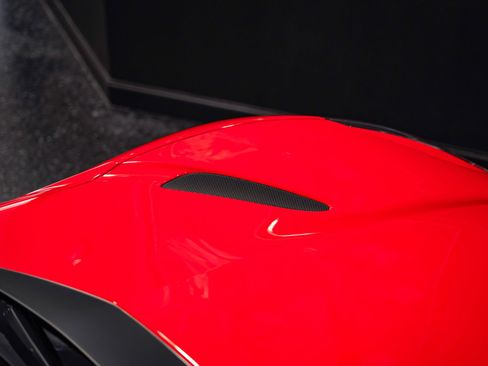 Used 2020 Ferrari 812 Superfast RWD image 29