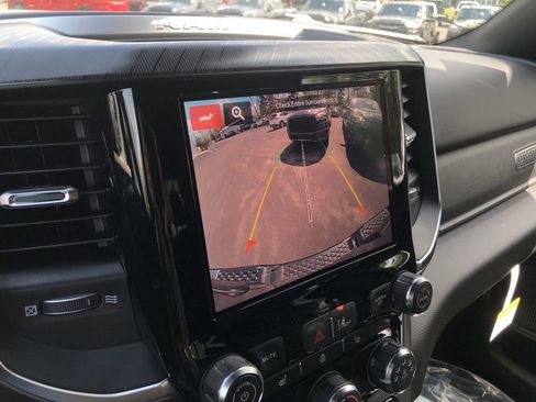 New 2026 RAM 1500 4x4 Crew Cab image 28