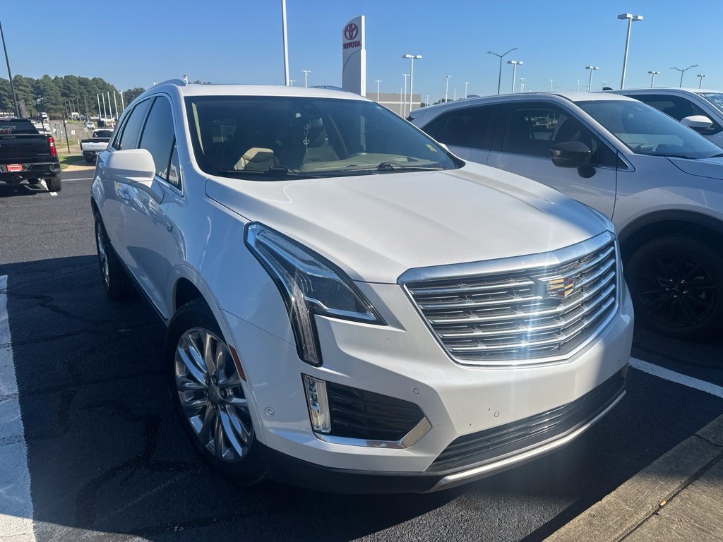 Used 2019 Cadillac XT5 Platinum AWD/4WD image 2