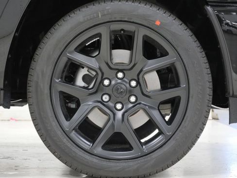 New 2026 RAM 1500 Laramie AWD/4WD image 9