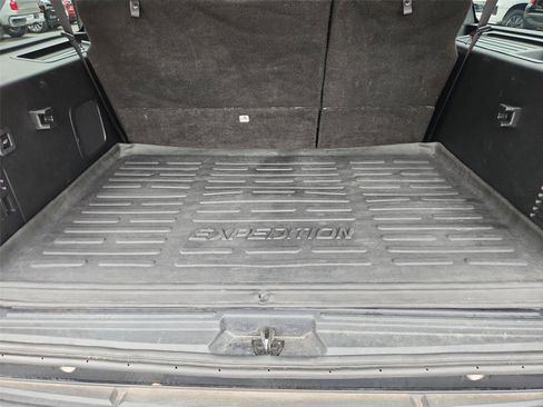 Used 2015 Ford Expedition EL XLT w/ Equipment Group 202A RWD image 25