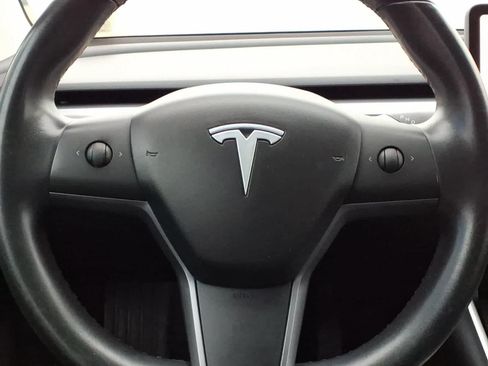 Used 2018 Tesla Model 3 Mid Range RWD image 19