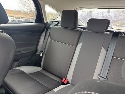 Used 2014 Ford Focus SE image 9