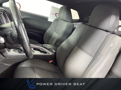 Used 2019 Dodge Challenger SXT AWD/4WD image 14