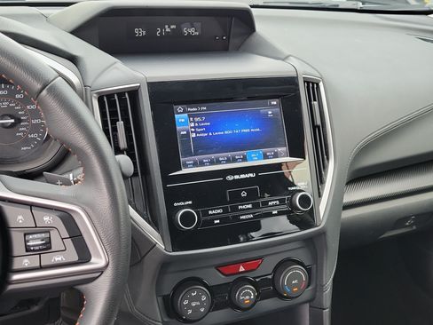 Used 2018 Subaru Crosstrek 2.0i Premium AWD/4WD image 29