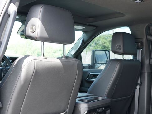 Used 2024 GMC Sierra 2500 AT4 w/ AT4 Premium Plus Package AWD/4WD image 21