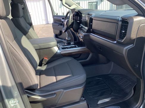 Used 2025 GMC Sierra 1500 Elevation w/ Preferred Package image 28