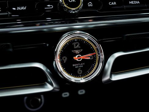 New 2025 Bentley Flying Spur Plug-In Hybrid image 37