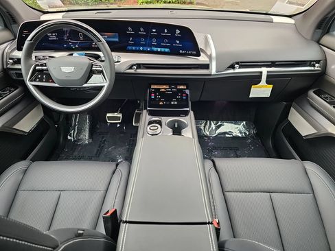 New 2027 Cadillac Vistiq Luxury AWD/4WD image 20