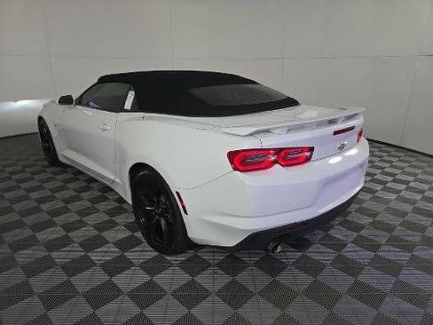 Used 2021 Chevrolet Camaro LT image 3