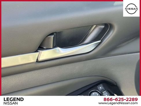 Used 2023 Nissan Altima 2.5 SV image 15