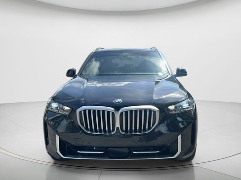 Used 2025 BMW X5 xDrive40i w/ Parking Assistance Package AWD/4WD image 8